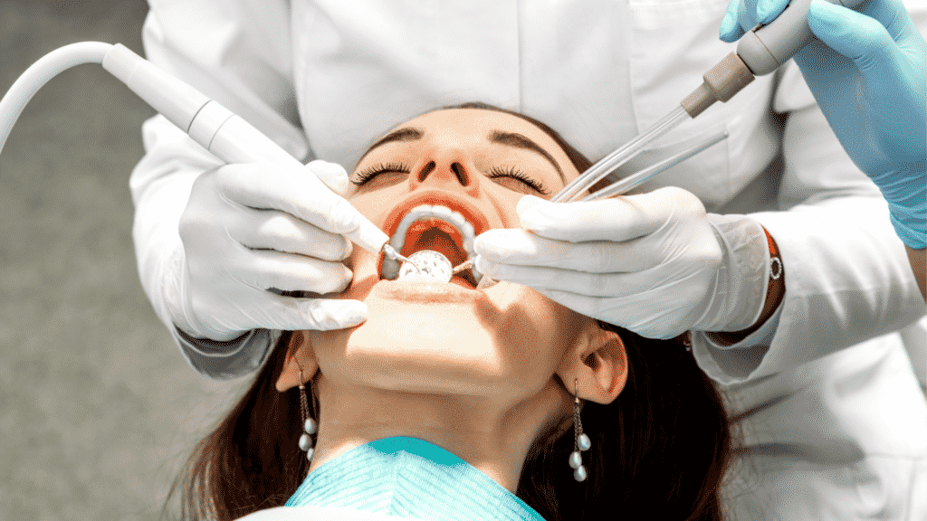 預防牙結石正確方法2-定期回診洗牙
